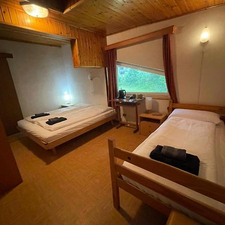 Picchio Rosso - Stanza Privata Con Bagno In Val Di Fassa Pera Exterior foto