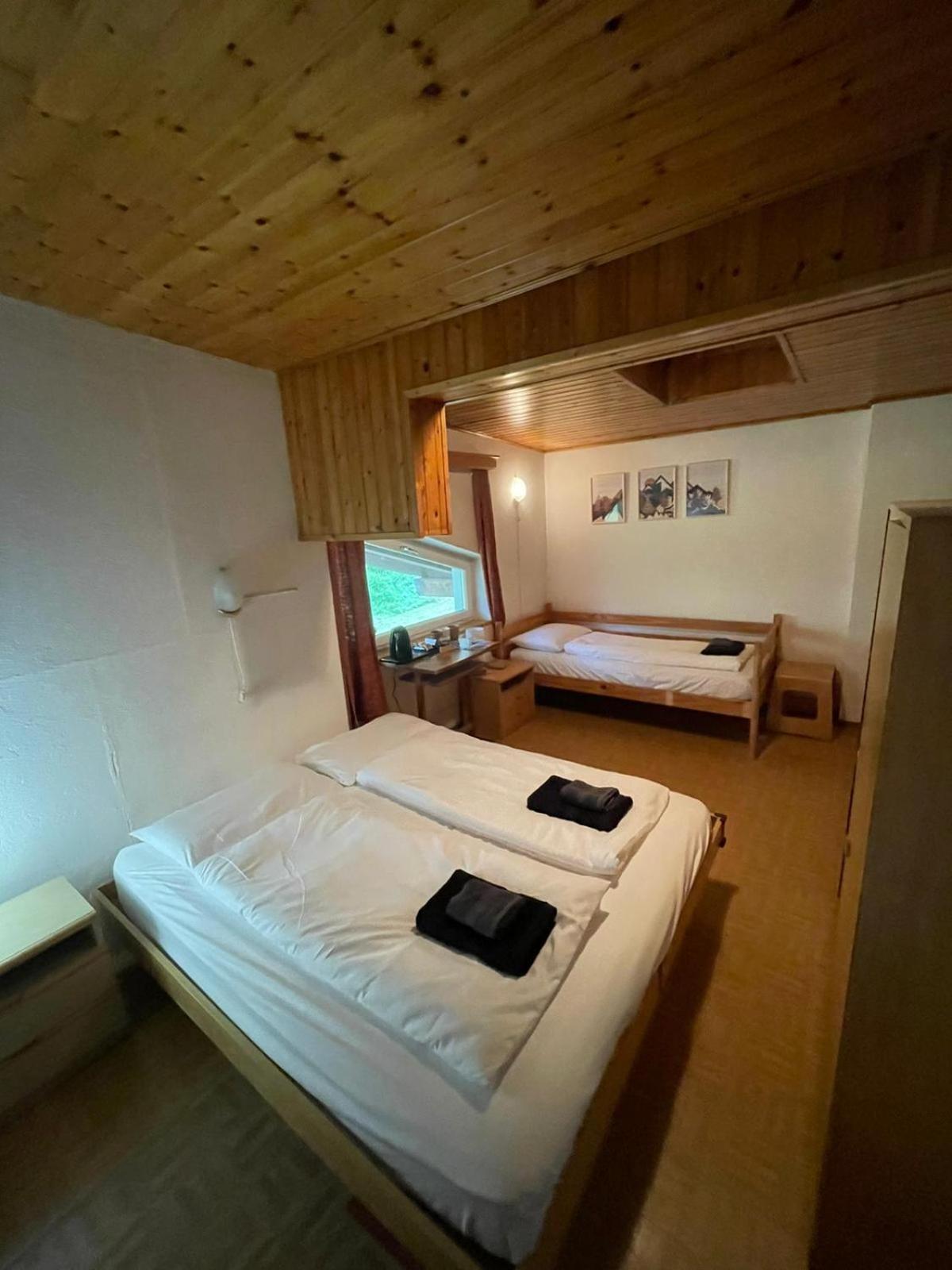 Picchio Rosso - Stanza Privata Con Bagno In Val Di Fassa Pera Exterior foto