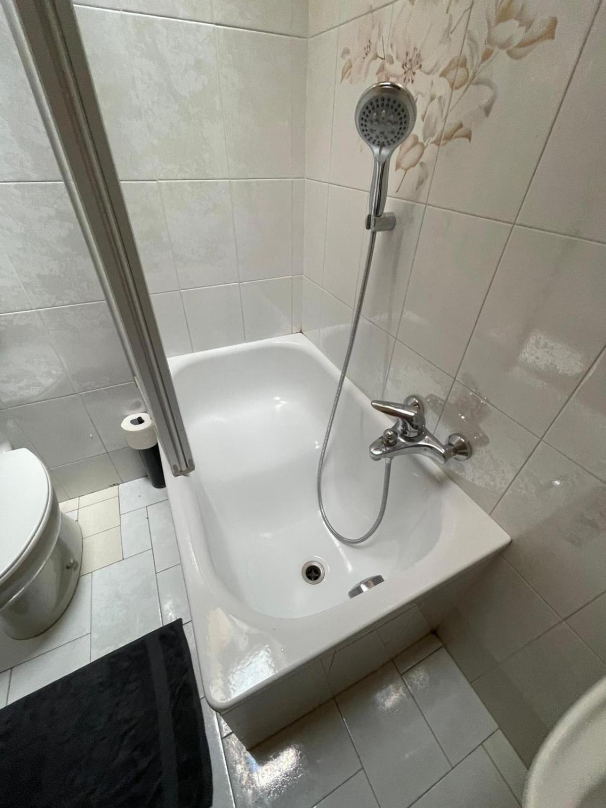 Picchio Rosso - Stanza Privata Con Bagno In Val Di Fassa Pera Exterior foto